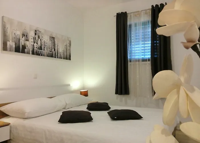 Agava דירה נין